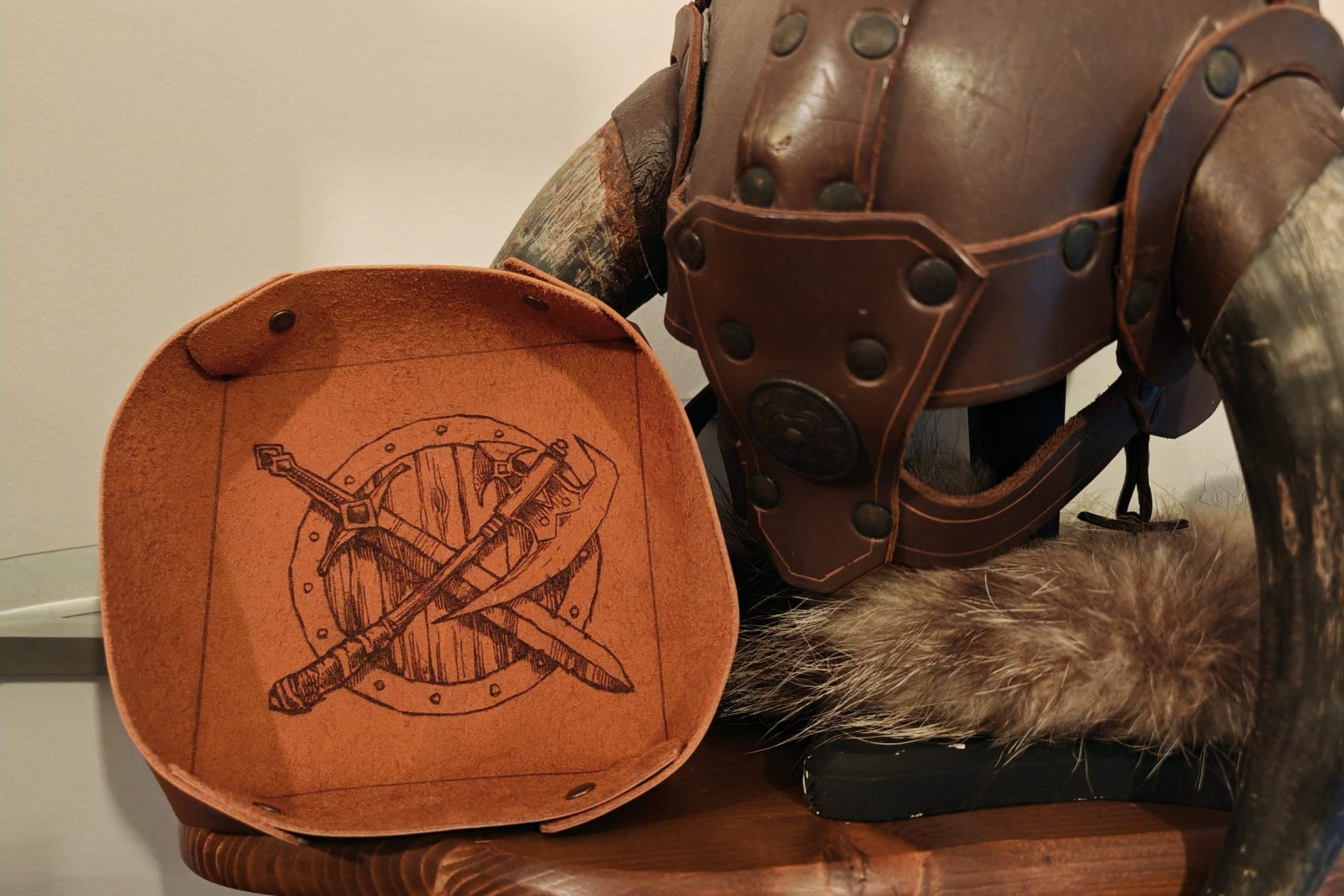 Warrior lanciadadi in cuoio gdr D&D
